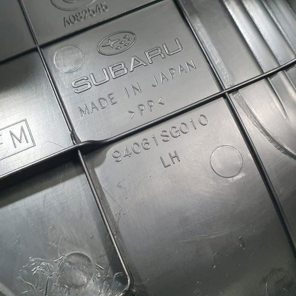 Soleira Traseira Esquerda Subaru Forester Xt 2018 Preto