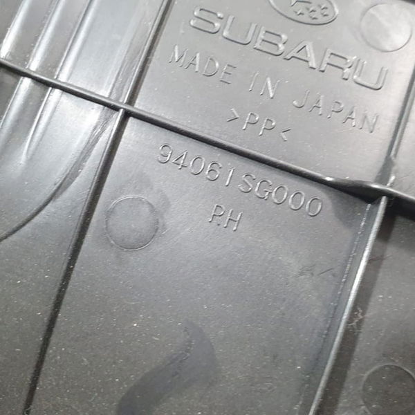 Soleira Traseira Direita Subaru Forester Xt 2018 Preto