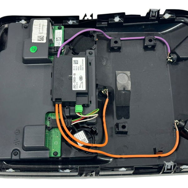 Luz Cortesia Teto Rover Velar P300 2020