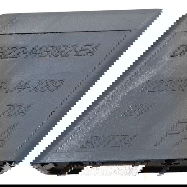 Rele Dh2214b192ea Range Rover Velar P300 2020