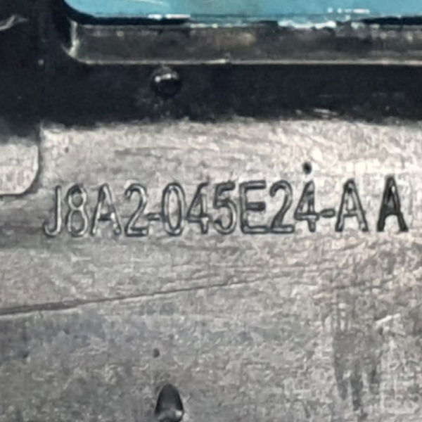 Moldura Console Tras. (c/detalhes) Range Rover Velar 2020