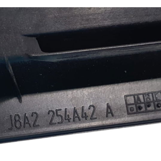 Aplique Porta Traseira Direita Range Rover Velar P300 2020 Traseira Direita Preto