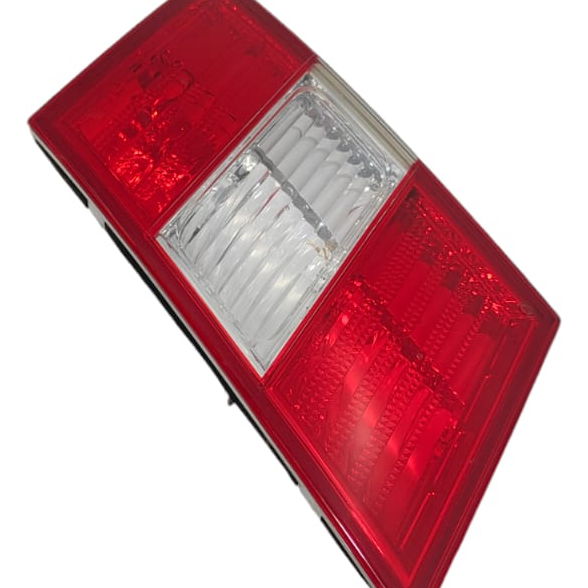 Lanterna Tampa Traseira Direita Mercedes Clc 200 2011 Esquerdo Vermelho