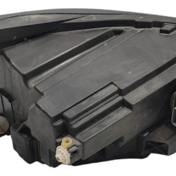 Farol L/e Gm Equinox 2018 (retirada Peças) Esquerdo