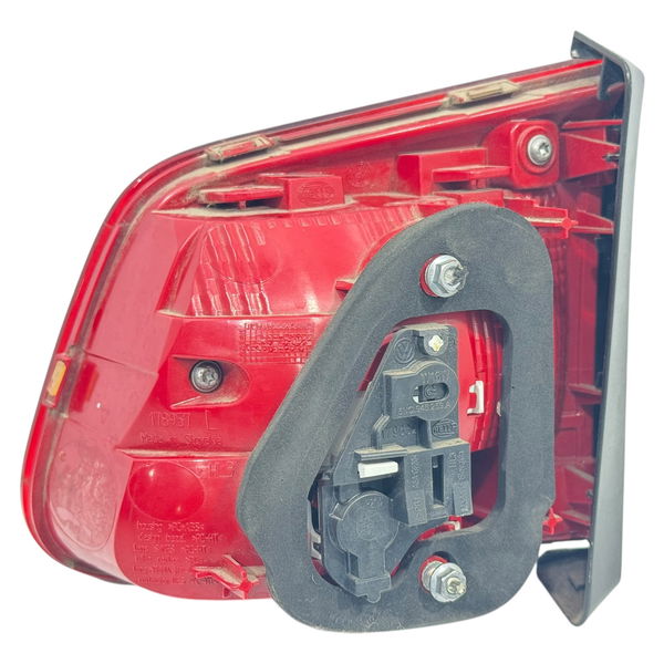 Lanterna Tampa Tras. Esq. Tiguan 2012 5n0945309 Esquerdo Vermelho