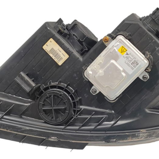 Farol Xenon L/d Kia Sorento 2014 (c/detalhe) Direito