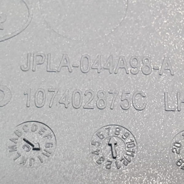 Acabamento Superior Painel L/esq Range Rover Sport Hse 2020