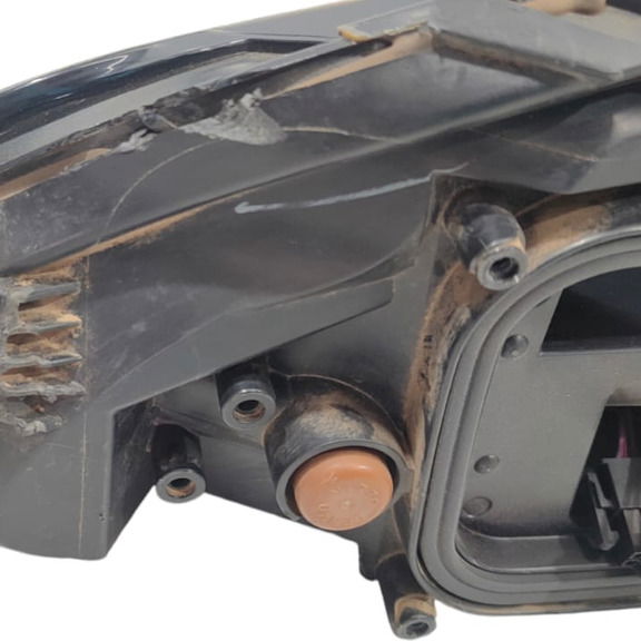 Farol L/d Jeep Cherokee 2014 (retirada De Peças) Direito/passageiro