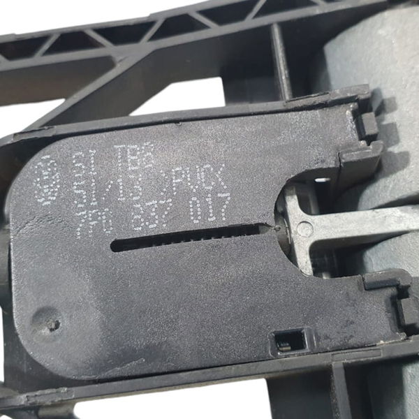 Maçaneta Porta Dianteira Esquerda Volkswagen Touareg 2012 Dianteira