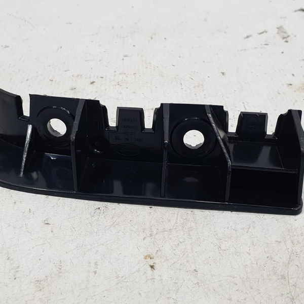 Guia Parachoque Traseiro Esquerdo Range Rover Sport Hse 2020