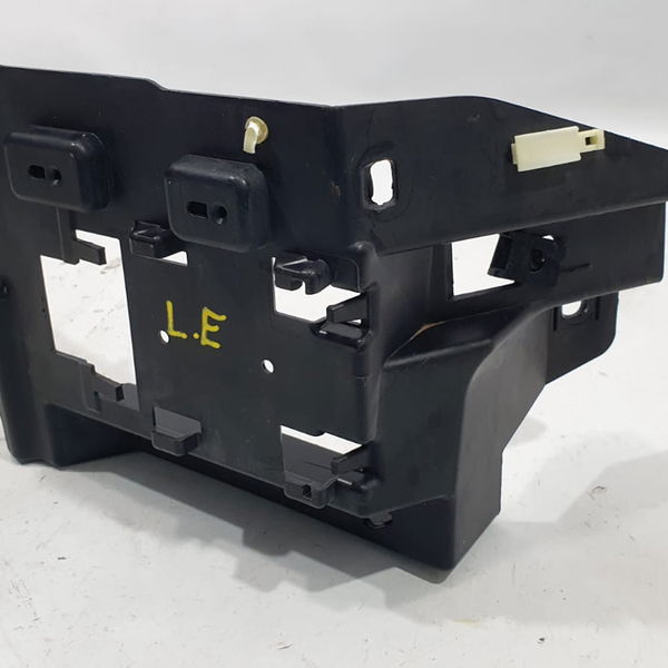 Suporte Parachoque Traseiro L/esq Range Rover Sport Hse 2020