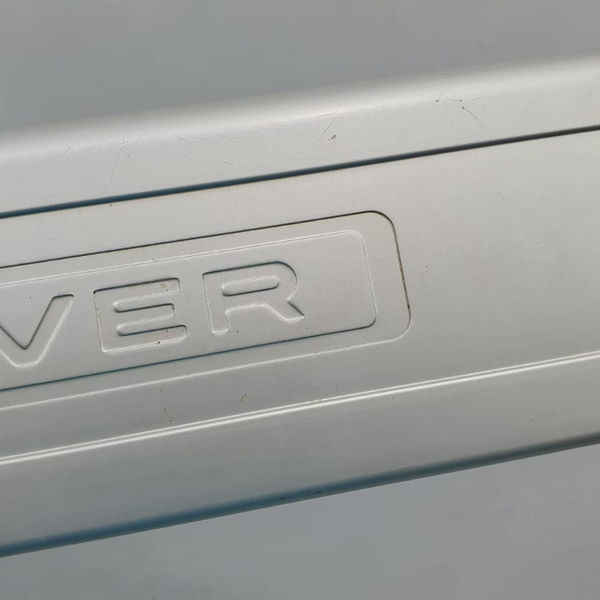 Soleira Porta Dianteira Direita Range Rover Sport Hse 2020 Cinza