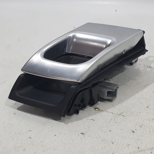 Maçaneta Interna Traseira Esquerda Range Rover Sport 2020 Traseira