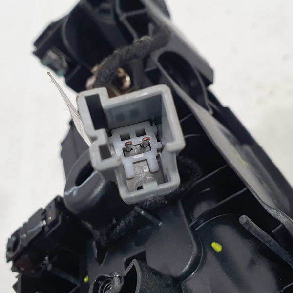 Maçaneta Interna Traseira Esquerda Range Rover Sport 2020 Traseira