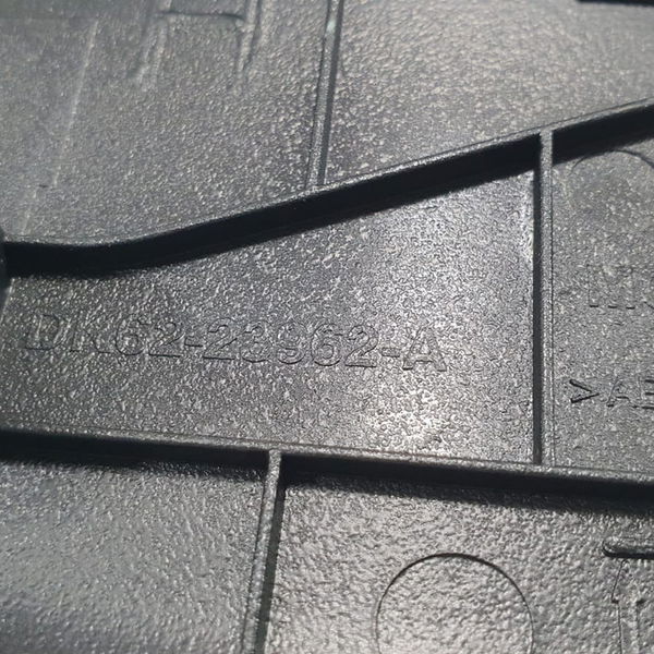 Acabamento Couro Forro Porta D/dir Range Rover Sport 2020