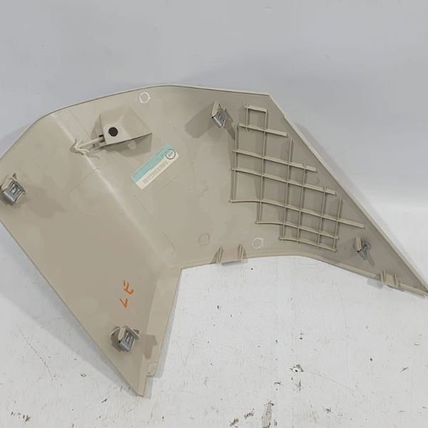 Moldura Coluna Traseira Direita Range Rover Sport Hse 2020