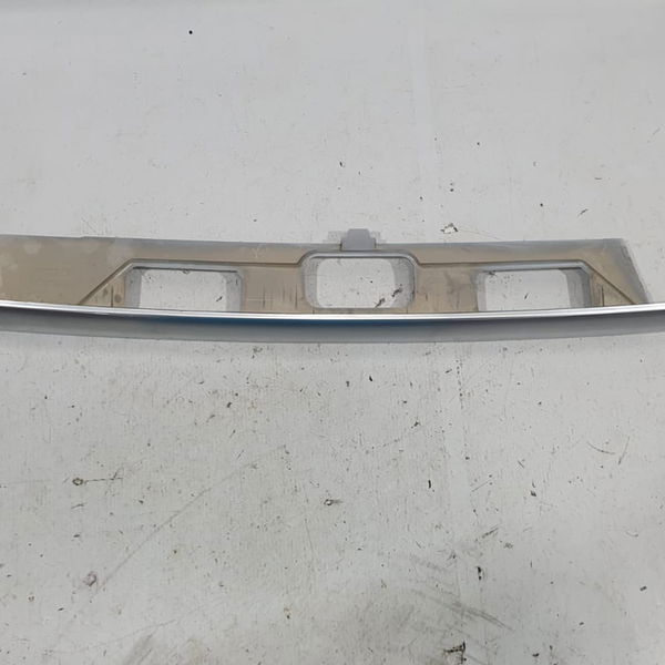 Moldura Tampa Porta-malas Range Rover Sport Hse 2020 Prateado