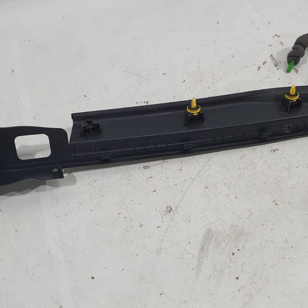 Acabamento Sensor Tampa Porta-malas L/e Range Rover Sport 20 Preto