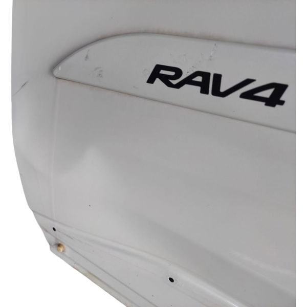 Porta Dianteira Esquerda Toyota Rav 4 2020 (avaria) - Dianteira - Esquerdo - Branco