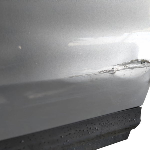 Porta Traseira Direita Audi Q3 2015 (avaria) - Traseira - Direita - Cinza