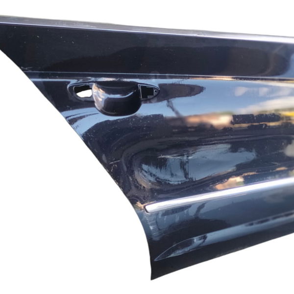 Porta Traseira Direita Passat Cc 2012 (avaria) Traseira Direita Preto