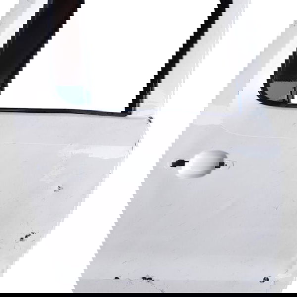 Porta Traseira Direita Amarok 2014 (avaria) Traseira Direita Branco