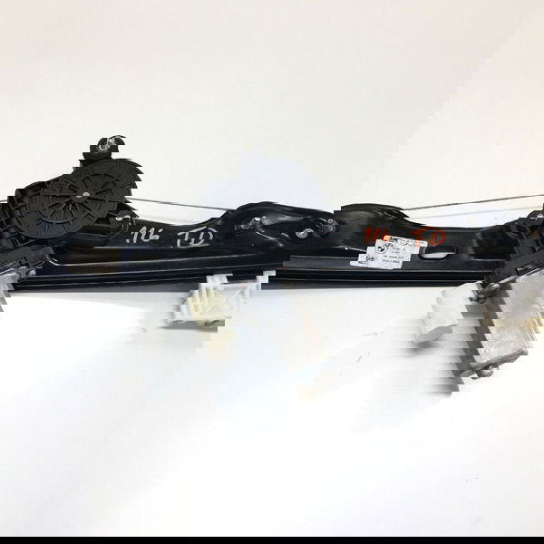 Máquina De Vidro Traseira Direita Bmw 116 2013