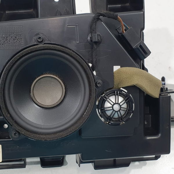 Moldura C/alto Falante L/esq Range Rover Sport Hse 2020 Preto