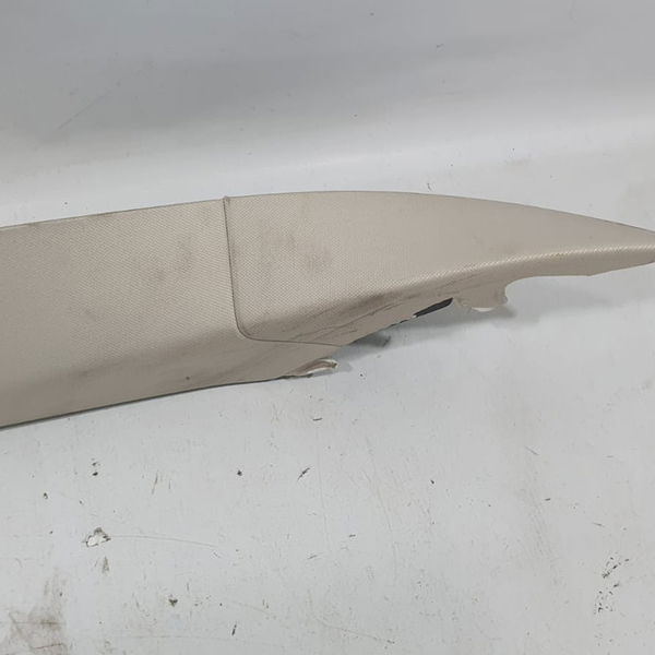 Acabamento Coluna Dianteira Esq. Range Rover Sport Hse 2020