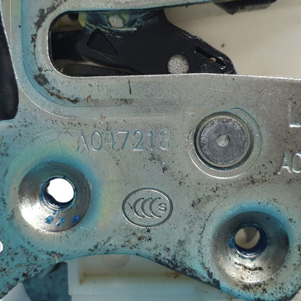 Fechadura Dianteira Esq. Mitsubishi Eclipse Cross Hpes 2021