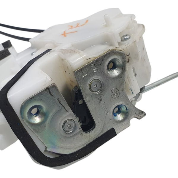 Fechadura Traseira Esq. Mitsubishi Eclipse Cross Hpes 2021