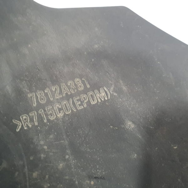 Defletor Lat Condensador Esq Mitsubishieclipsecrosshpes 2021