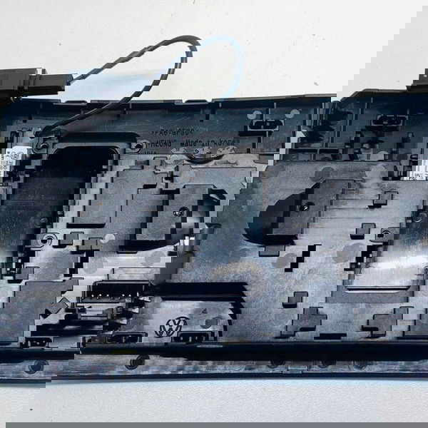 Luz Teto Vw Nivus 1.0 Tsi 2021 Cód. 2ga947105s