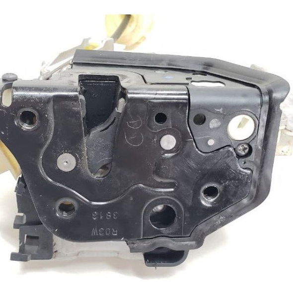 Fechadura Porta Dianteira Direita Vw Touareg 4.2 V8 2014