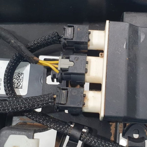 Sensor Hands Free Direito Range Rover Velar P300 2020