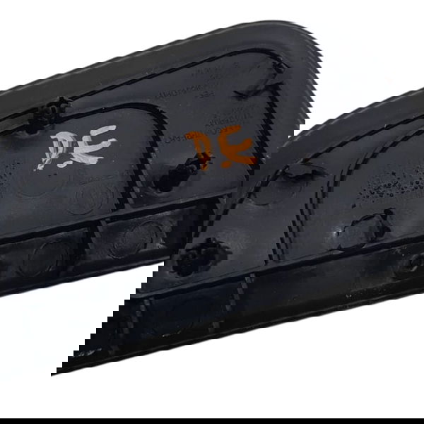 Acabamento Puxador Porta D.esq Rampage Rebel 2024