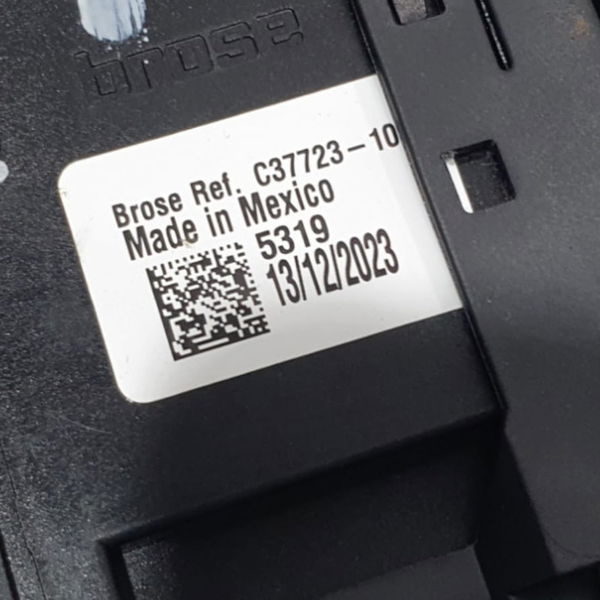 Motor Máquina De Vidro Traseira Direita Rampage Rebel 2024