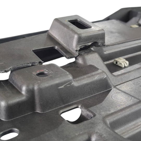 Suporte Inferior Grade Painel Frontal Rampage Rebel 2024