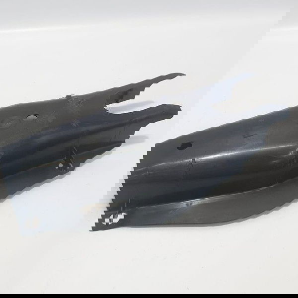 Acabamento Balança Suspensão Traseira Esq Mercedes C200 2016