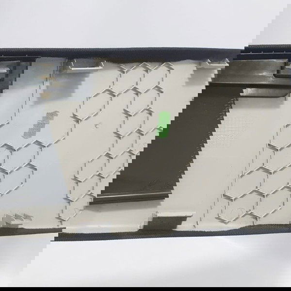 Acabamento Coluna Interna Esquerdo Mercedes C200 2016