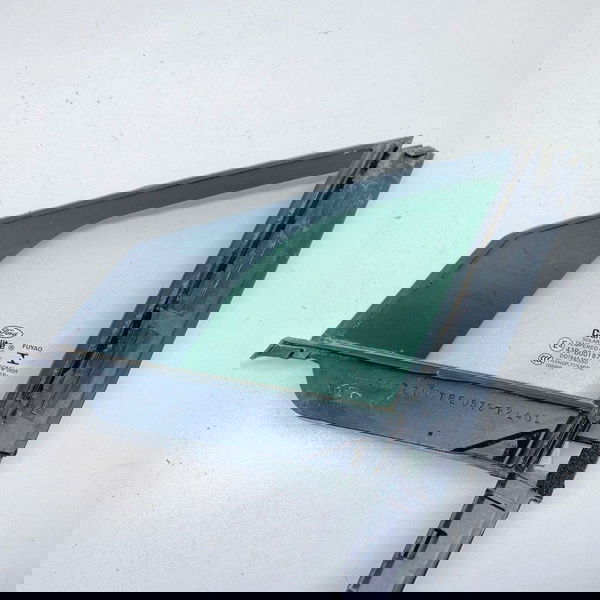 Vidro Vigia Porta Diant Esq Ford Fusion Titanium 2.0 17