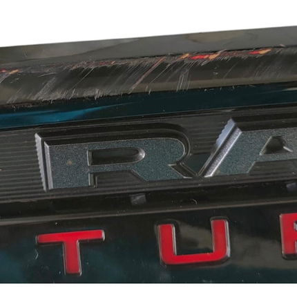 Emblema L/d Capo Rampage Rebel 2024 (detalhe)