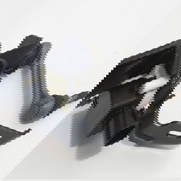 Sensor De Altura Farol Mitsubishi Outlander 3.0 Hpe-s 2018