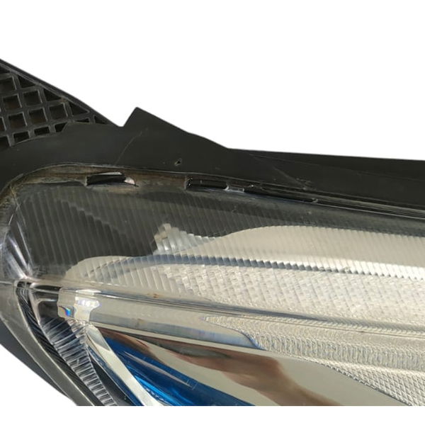 Farol L/d Ford Focus 2015 (avaria) Direito/passageiro