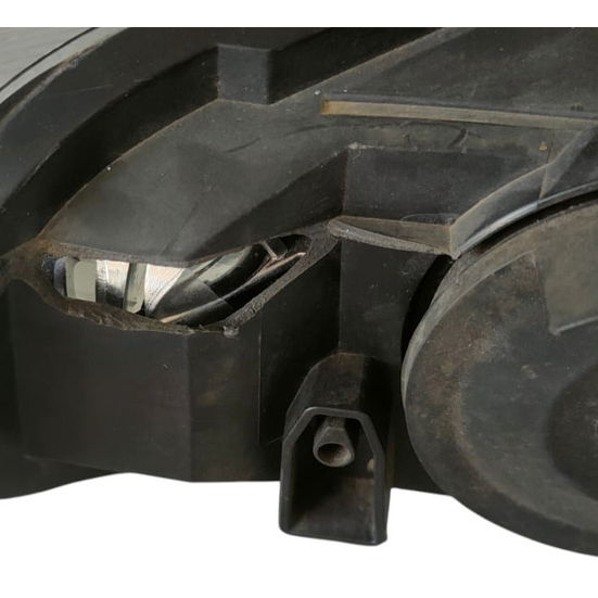 Farol L/d Ford Focus 2015 (avaria) Direito/passageiro