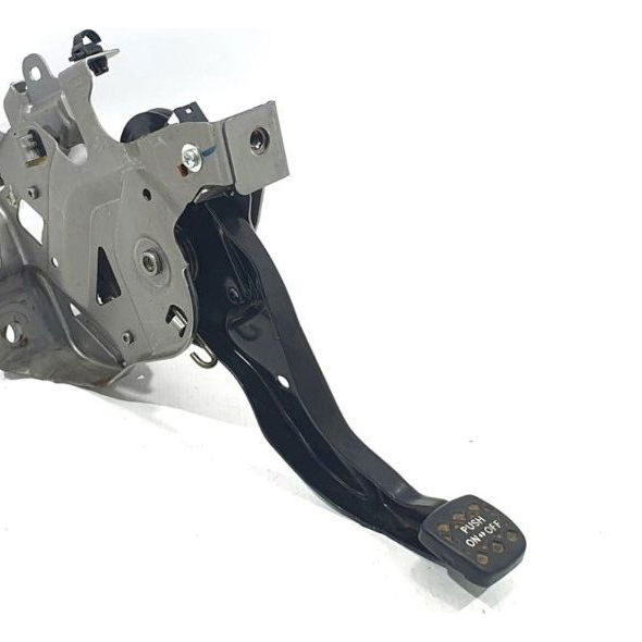 Pedal Freio Estacionamento Toyota Corolla Cross Hybrid 2023