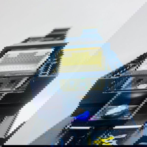 Botão Comando Vidro Porta Dianteira Esq Corolla Hybrid 2020