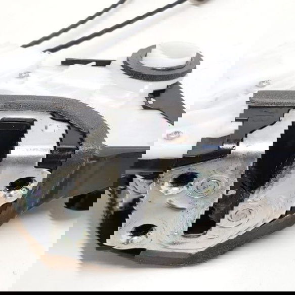 Fechadura Porta Dianteira Direita Toyota Prius Híbrido 1.8