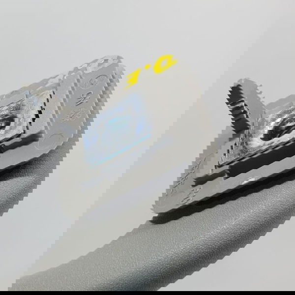 Alça De Teto Dianteira Esquerda Equinox Premier Turbo 2022