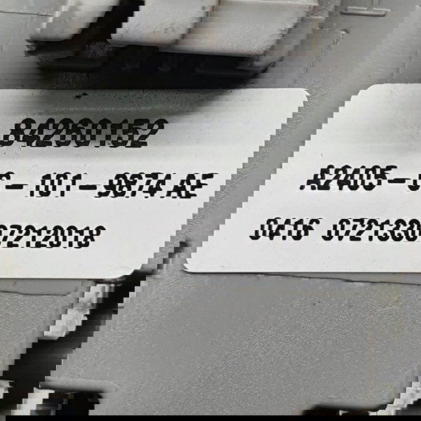 Lâmpada Lateral Interna Equinox Premier 2.0 Turbo 2018